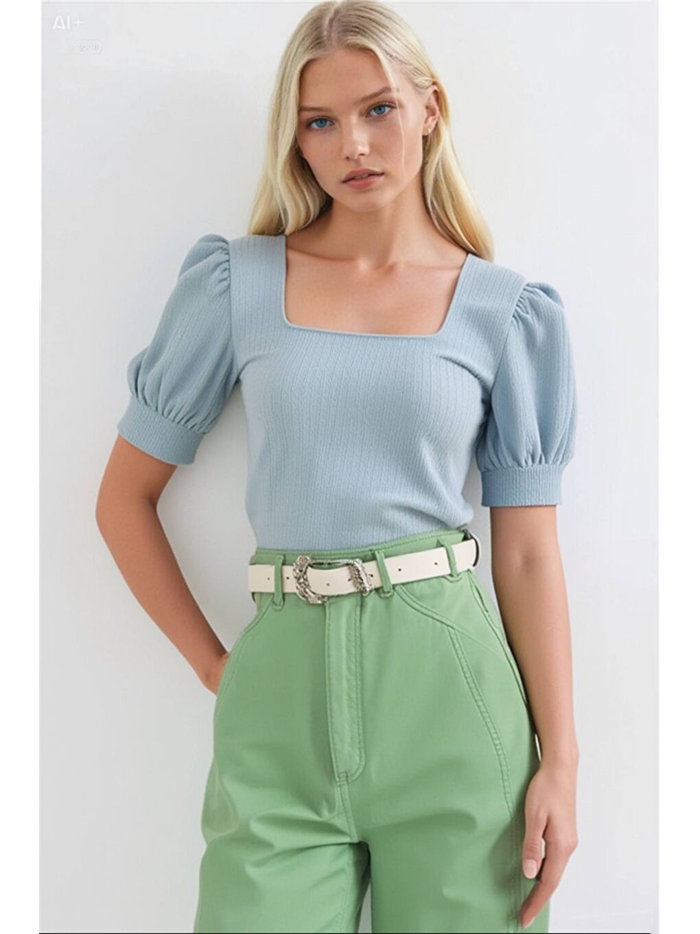 Kadın Açık Mavi Kare Yaka Örme Bluz HZL22W-BD104091