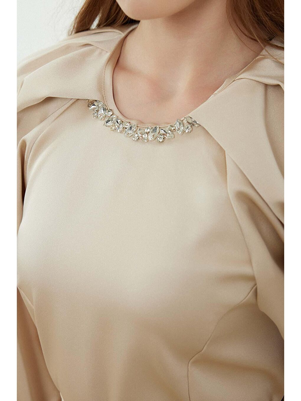 Yakası Taş İşlemeli Elbise - Bej-3