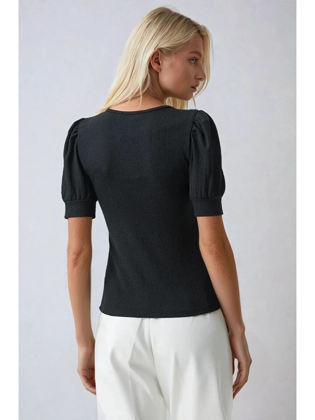 Kadın Siyah Kare Yaka Örme Bluz HZL22W-BD104091-2