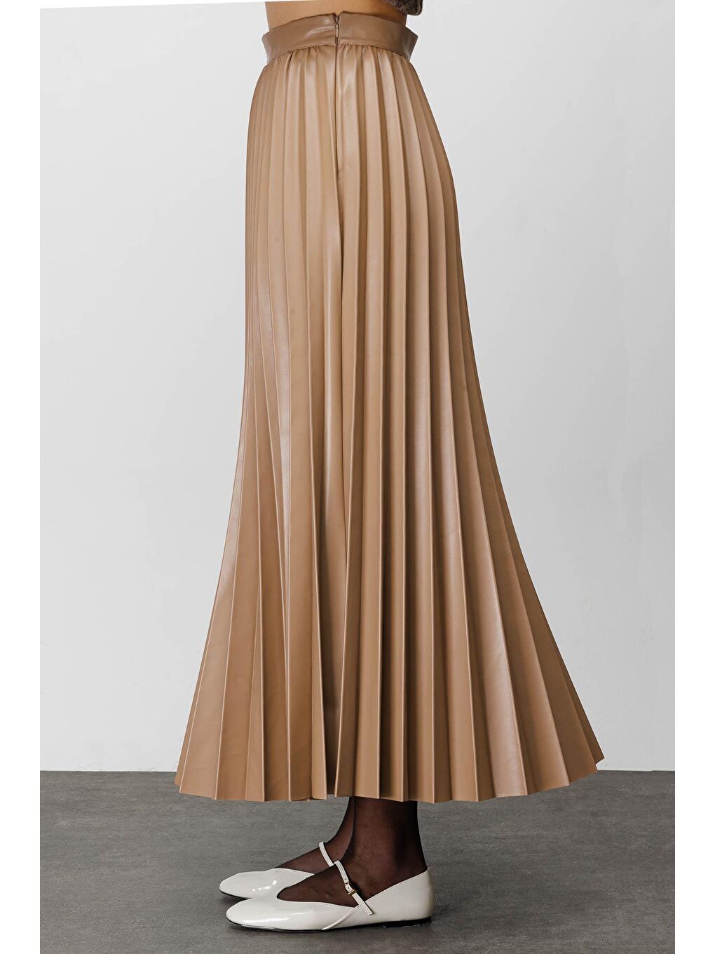 Bej Kemerli Deri Piliseli Etek - Vizon-3