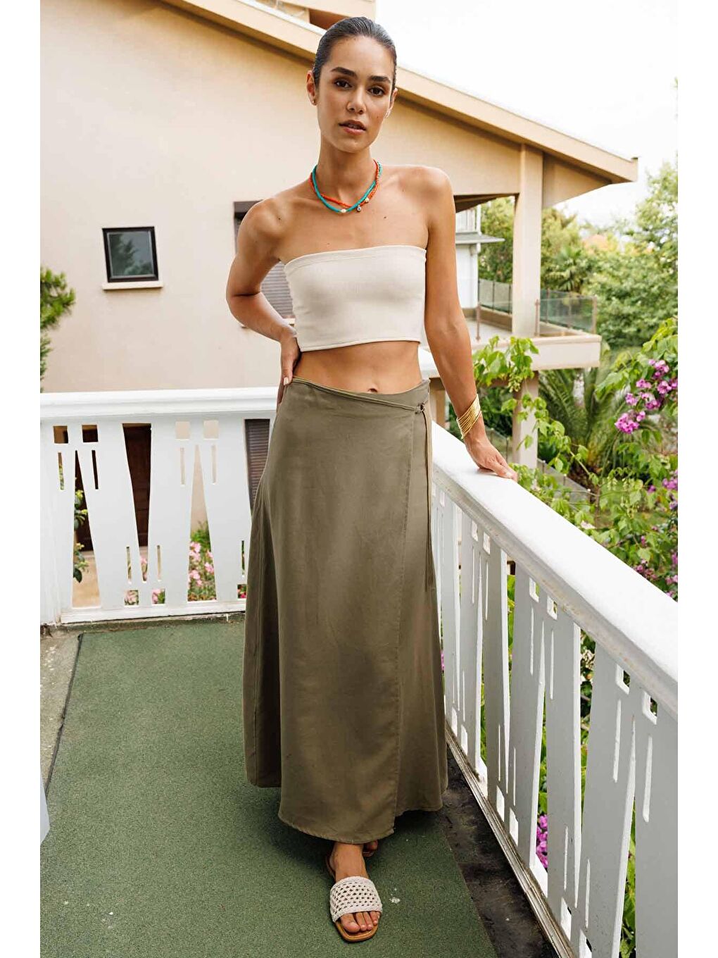 D Toka Aksesuarlı Haki Etek