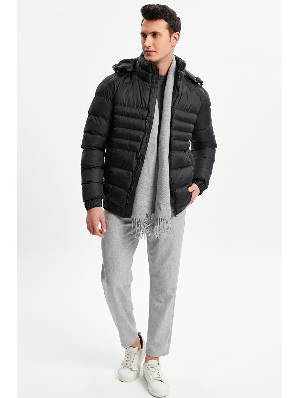 Siyah Erkek Çıkma Kapüşonlu Su ve Rüzgara Dayanıklı Kışlık Şişme Mont DM-450-3