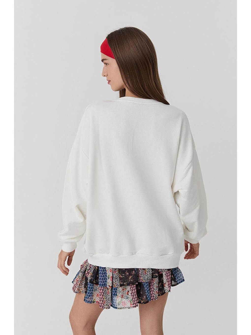 Çiçek Desenli Nakışlı Oversize Sweatshirt Ekru-4