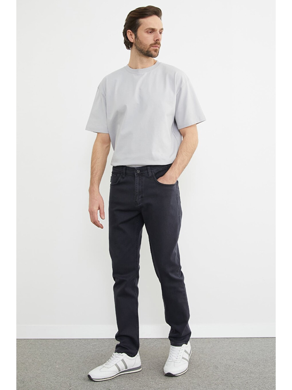 Siyah Büyük Beden Regular Fit Normal Bel Jean-4