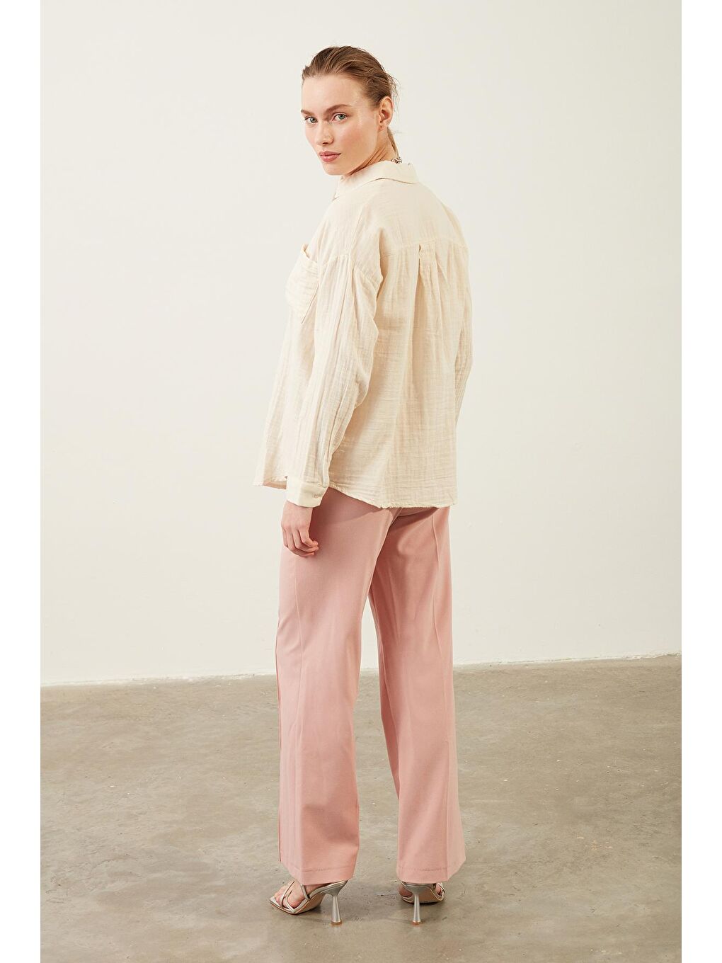 Pembe Lastikli Geniş Paça Pantolon-2