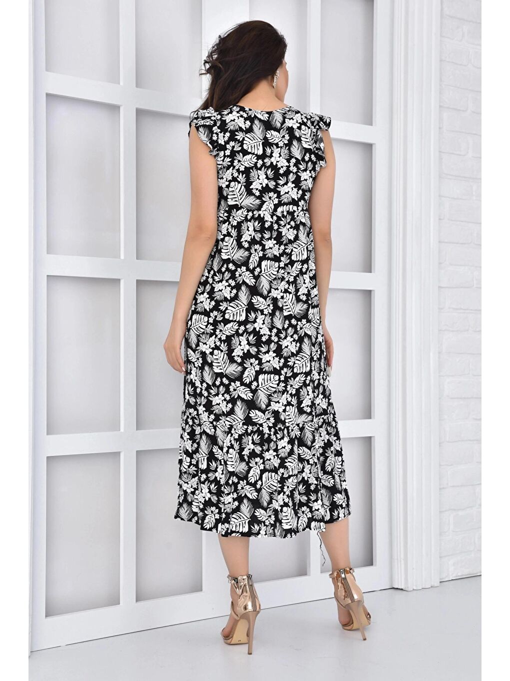 Siyah Fırfırlı Kruvaze Uzun Elbise-4