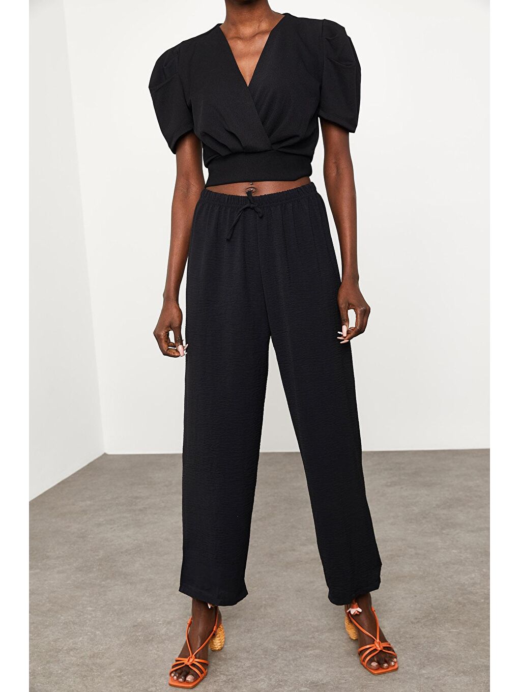 Siyah Salaş Keten Pantolon 2KXK5-45428-02-3