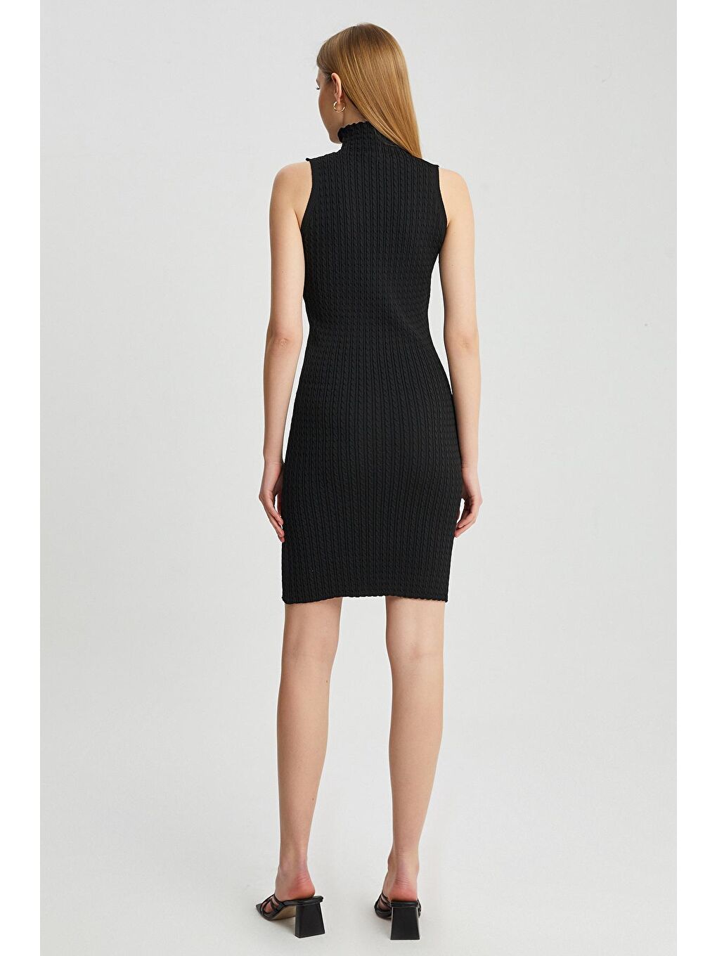 Siyah Kadın Kolsuz Triko Kalem Elbise-1