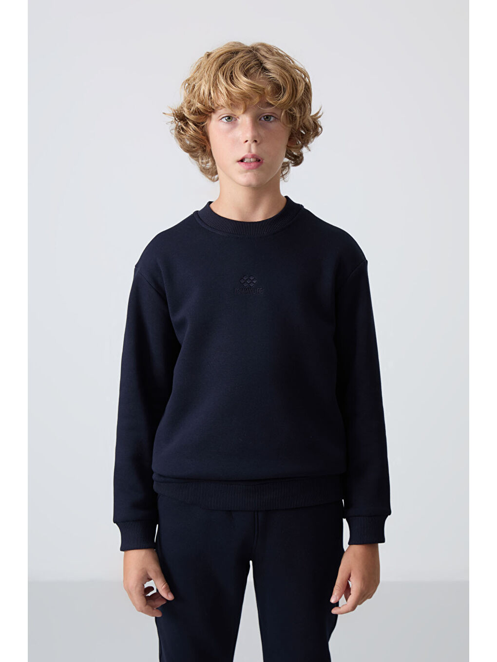 Lacivert Pamuklu Kalın İçi Tüylü Yumuşak Dokulu Standart Fit Nakışlı Erkek Çocuk Eşofman Takım - 11-1