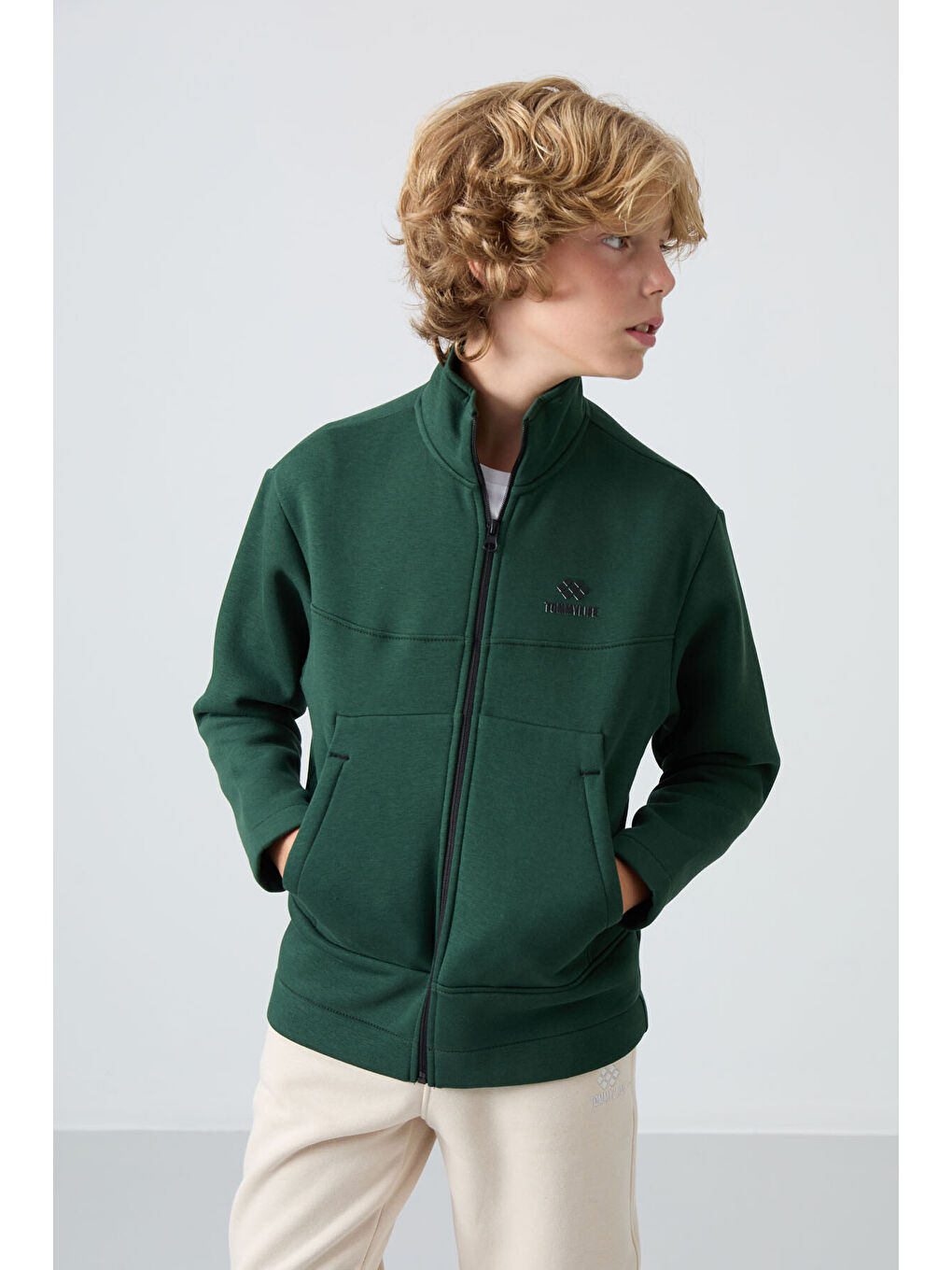 Çam Yeşil Pamuklu Kalın İçi Tüylü Yumuşak Dokulu Standart Fit Nakışlı Erkek Çocuk Sweatshirt - 1124-1