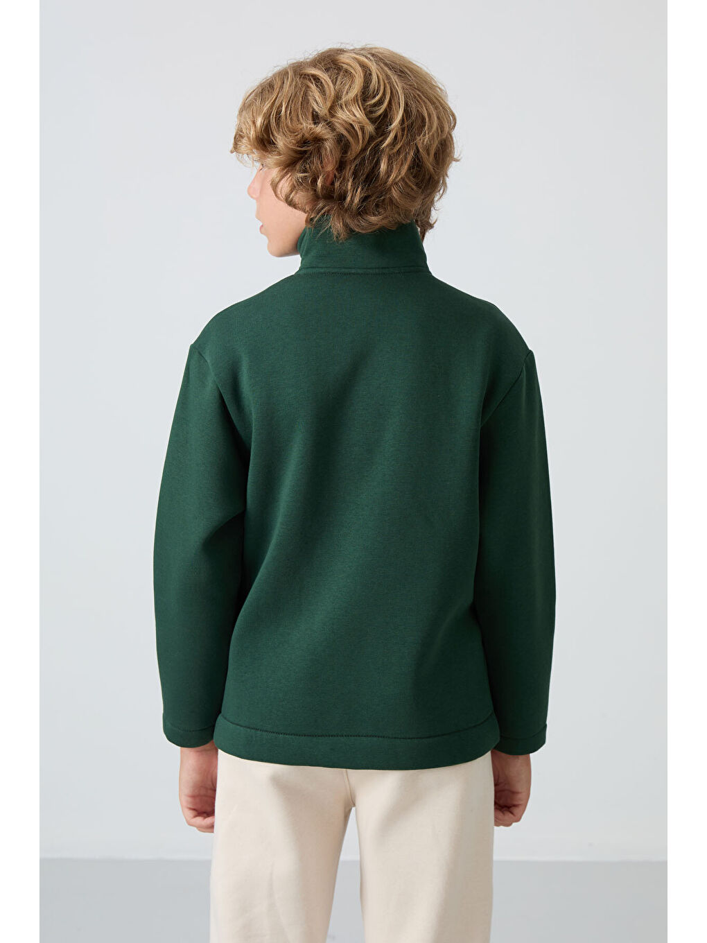 Çam Yeşil Pamuklu Kalın İçi Tüylü Yumuşak Dokulu Standart Fit Nakışlı Erkek Çocuk Sweatshirt - 1124-4