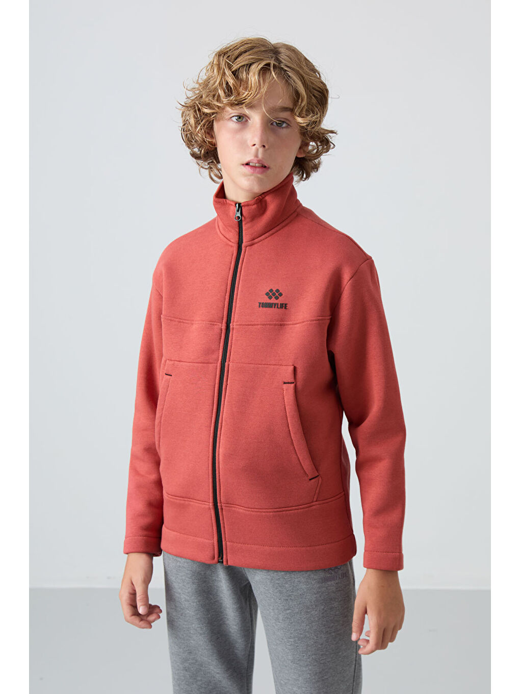 Kahverengi Kiremit Pamuklu Kalın İçi Tüylü Yumuşak Dokulu Standart Fit Nakışlı Erkek Çocuk Sweatshirt - 11245-3