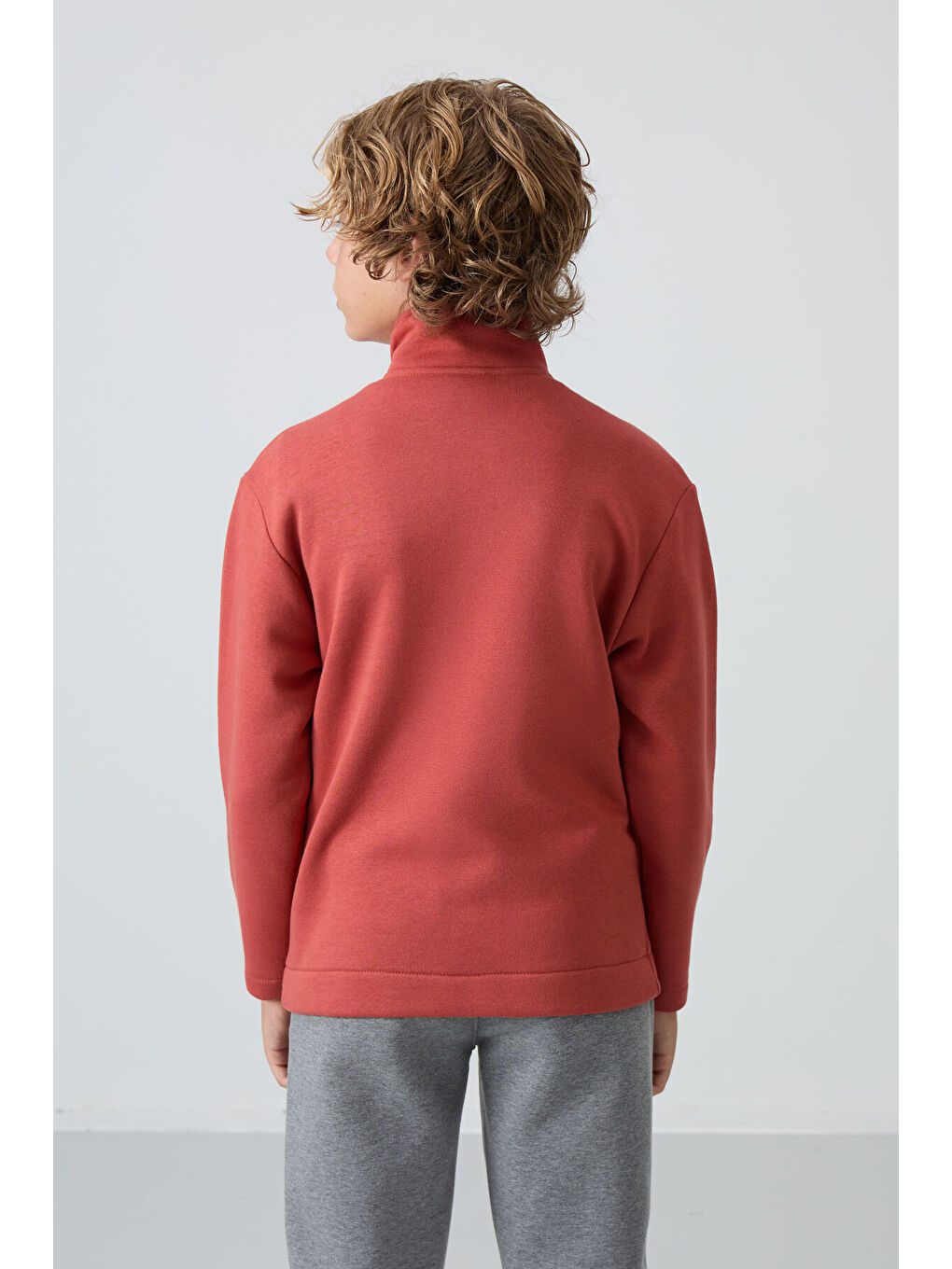 Kahverengi Kiremit Pamuklu Kalın İçi Tüylü Yumuşak Dokulu Standart Fit Nakışlı Erkek Çocuk Sweatshirt - 11245-4