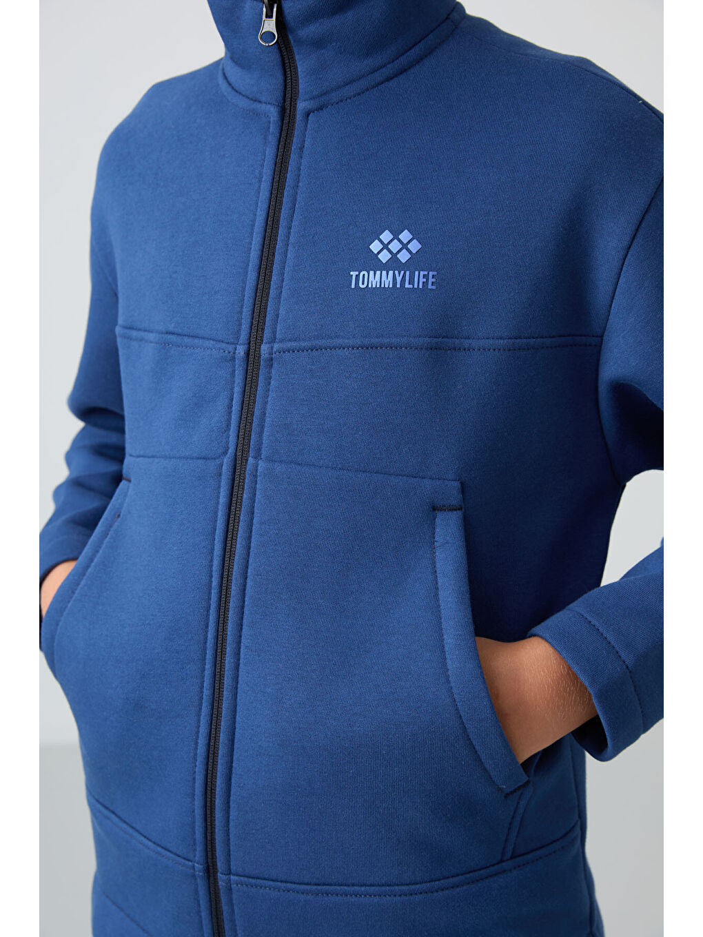 Lacivert Parlament Pamuklu Kalın İçi Tüylü Yumuşak Dokulu Standart Fit Nakışlı Erkek Çocuk Sweatshirt - 1124-2