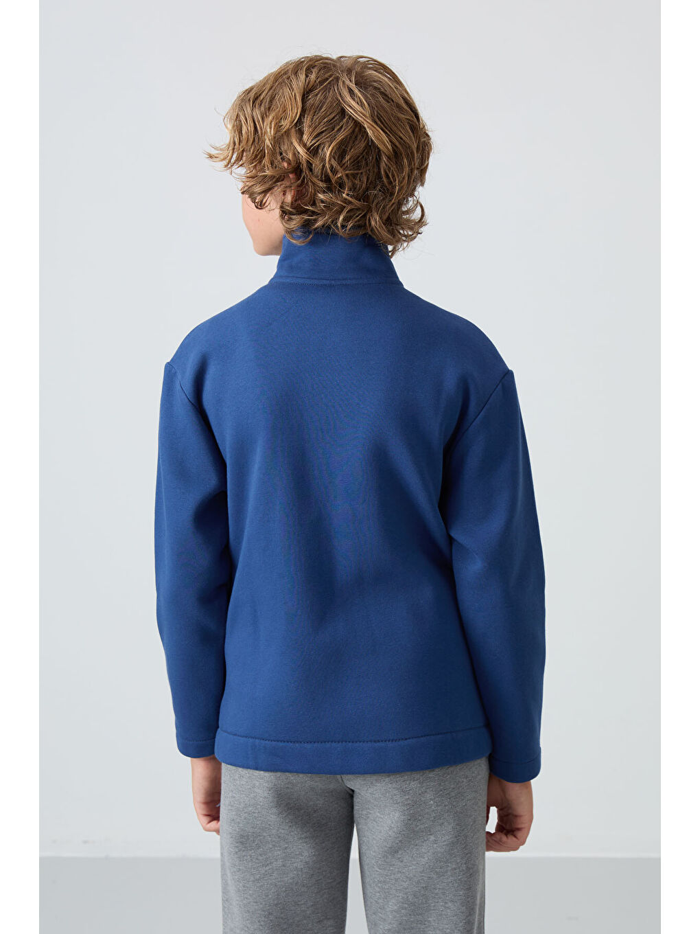 Lacivert Parlament Pamuklu Kalın İçi Tüylü Yumuşak Dokulu Standart Fit Nakışlı Erkek Çocuk Sweatshirt - 1124-4