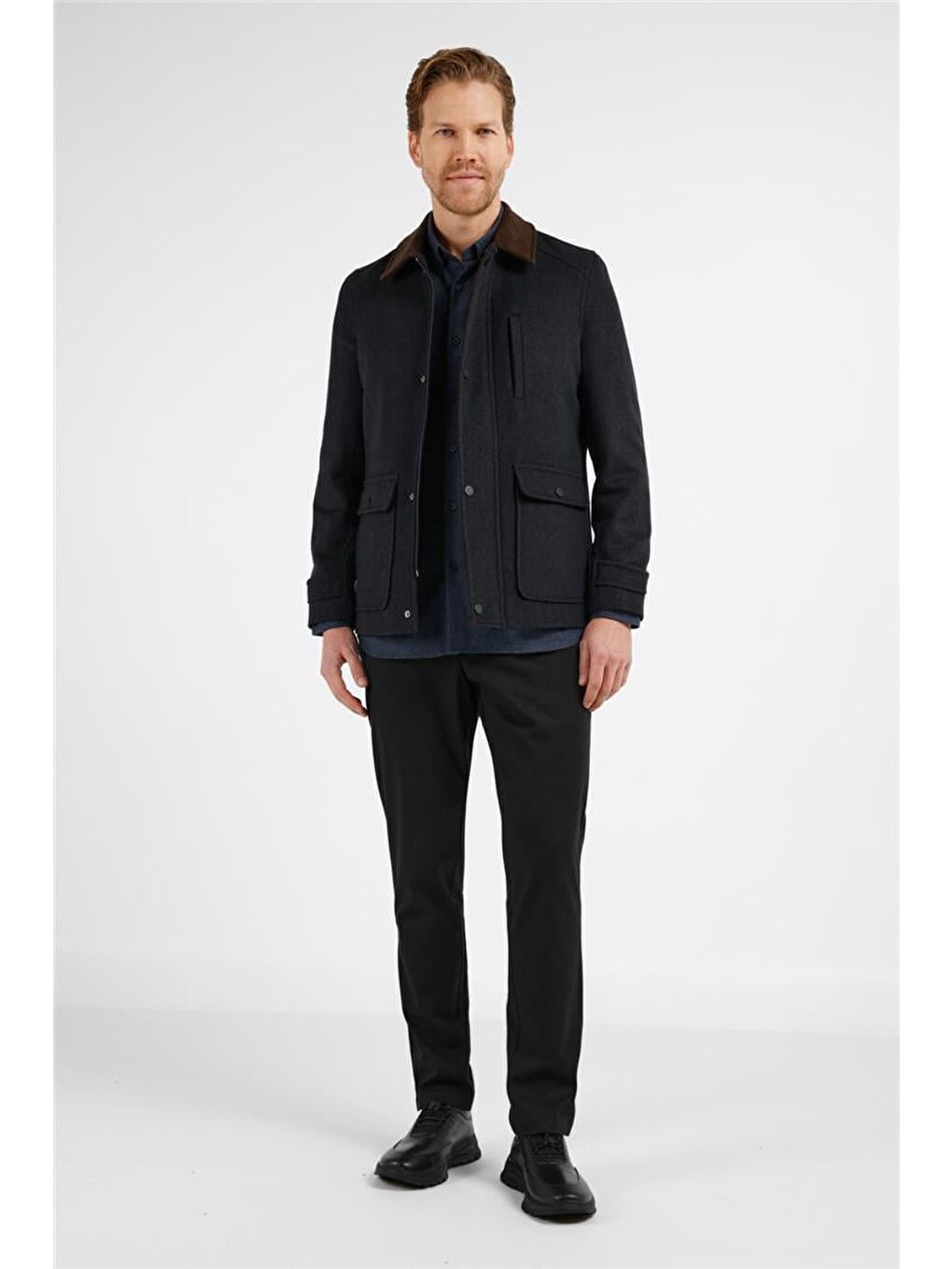 Antrasit Kadife Yaka Düz Yırtmaçsız Tam Astar Slim Fit Casual Mont-1