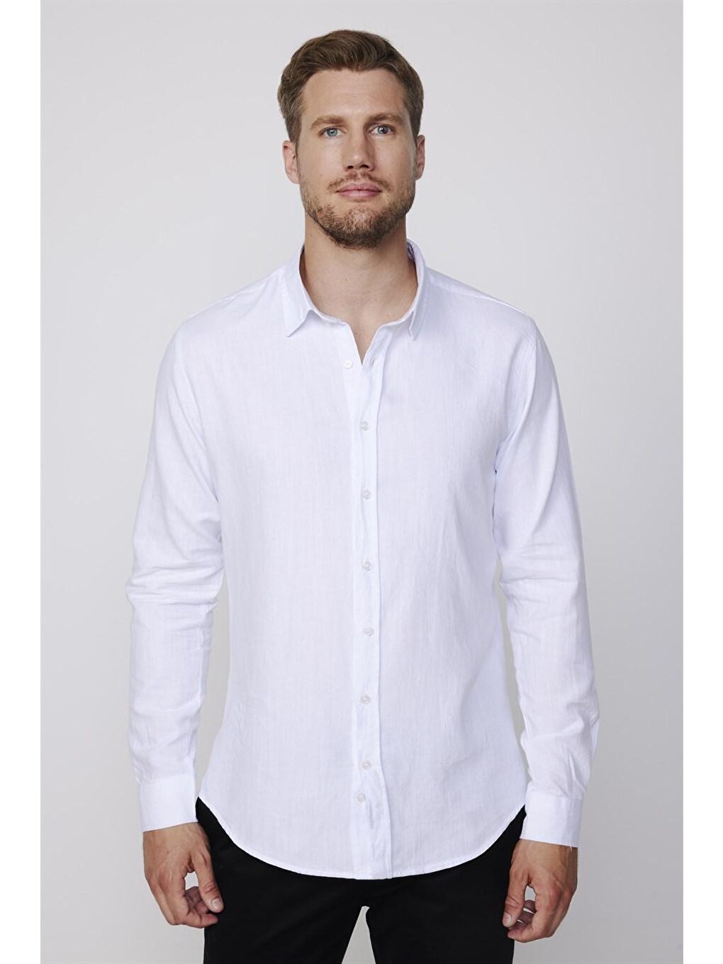 Slim Fit Uzun Kol Keten Efekt Düz Biyeli Beyaz Gömlek-1