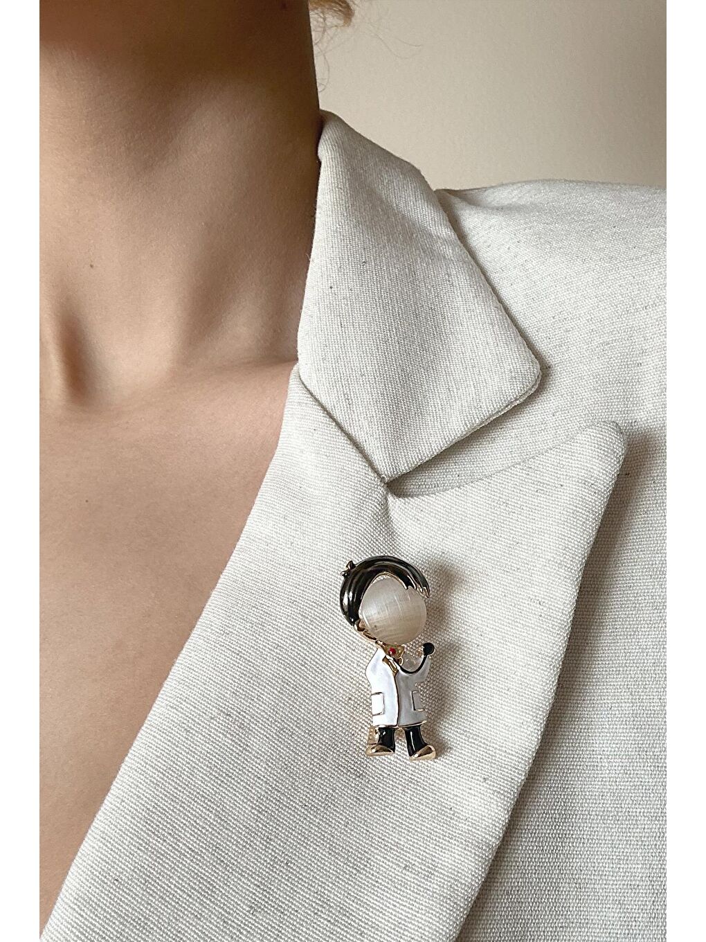 Sarı Erkek Doktor Karakterli Mineli Yaka İğnesi Broş-4