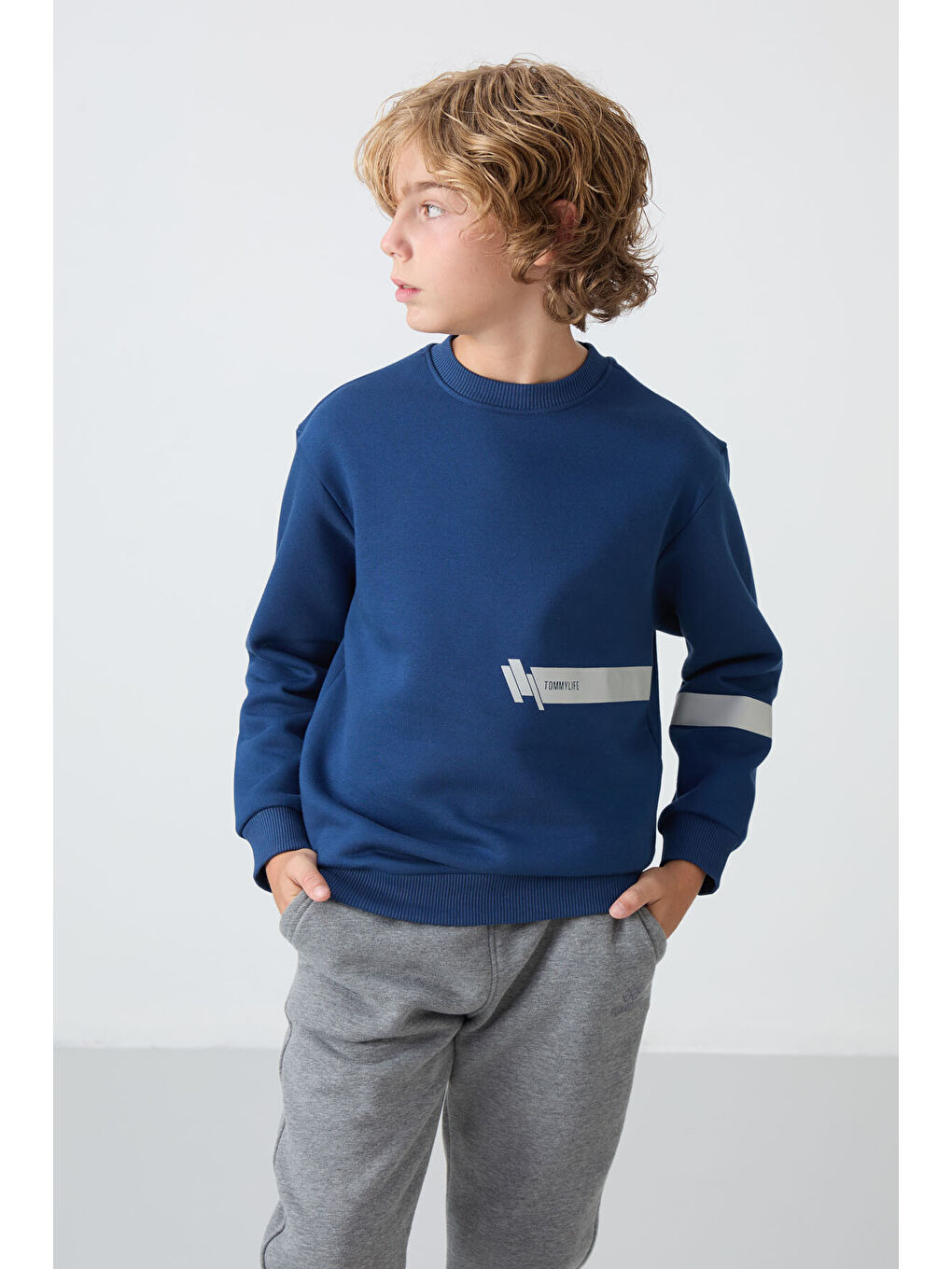 Lacivert Parlament Pamuklu Kalın İçi Tüylü Yumuşak Dokulu Standart Fit Baskılı Erkek Çocuk Sweatshirt - 1123-3