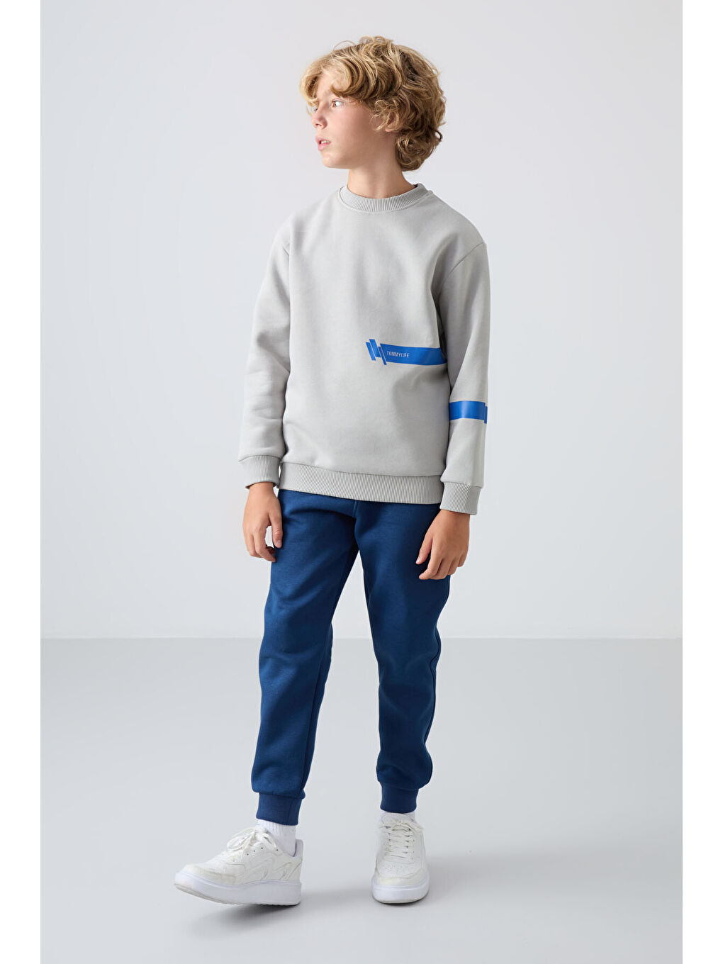 Bej Taş Pamuklu Kalın İçi Tüylü Yumuşak Dokulu Standart Fit Baskılı Erkek Çocuk Sweatshirt - 11238-3