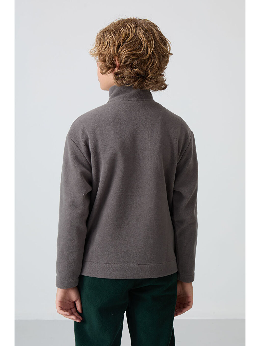 Koyu Gri Kalın Yumuşak Dokulu Standart Fit Nakışlı Polar Erkek Çocuk Sweatshirt - 11221-4