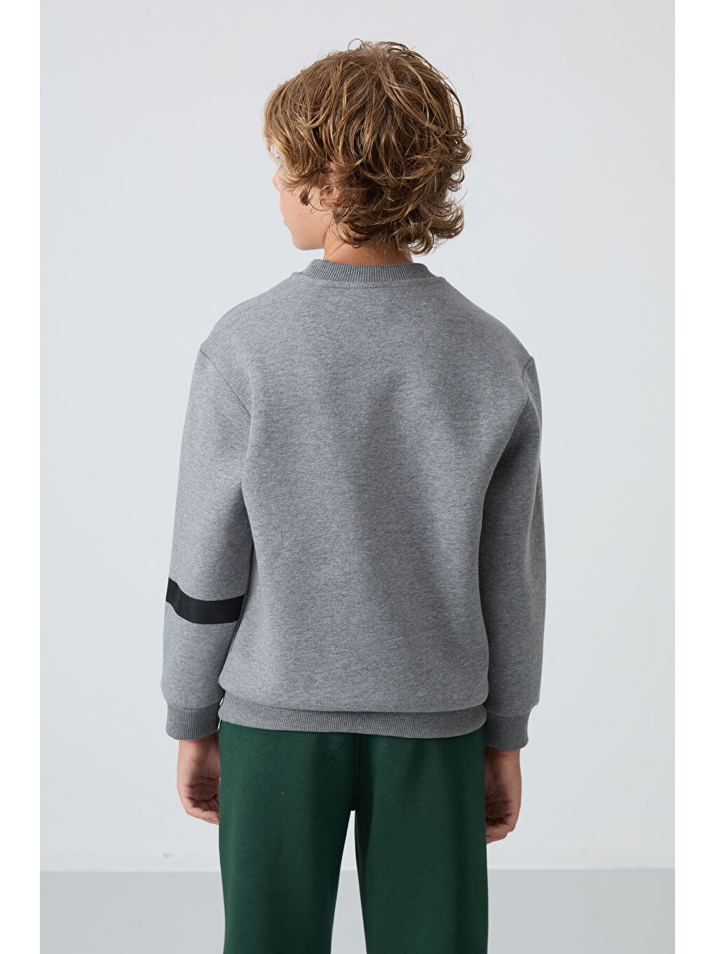 Gri Melanj Pamuklu Kalın İçi Tüylü Yumuşak Dokulu Standart Fit Baskılı Erkek Çocuk Sweatshirt - 112-4