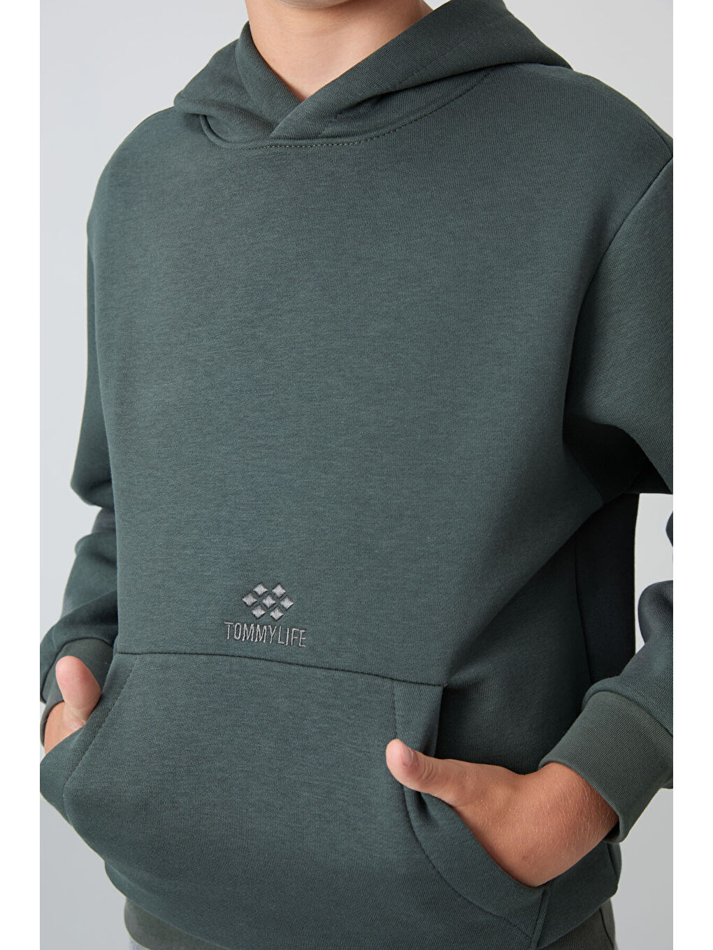 Haki Pamuklu Kalın İçi Tüylü Yumuşak Dokulu Standart Fit Baskılı Erkek Çocuk Sweatshirt - 11215-2