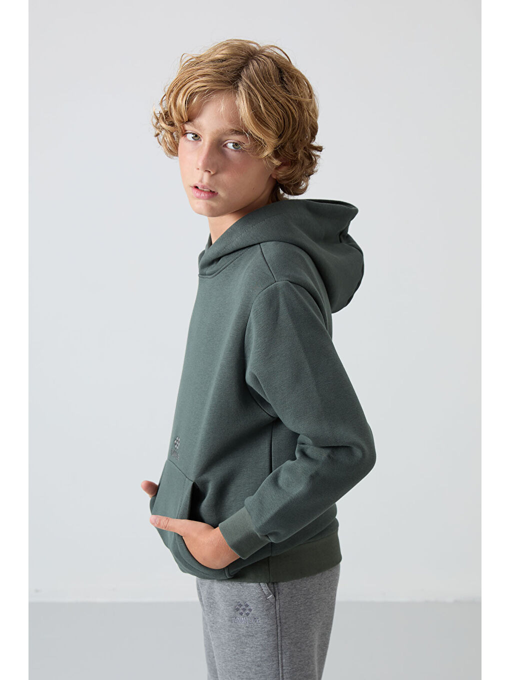 Haki Pamuklu Kalın İçi Tüylü Yumuşak Dokulu Standart Fit Baskılı Erkek Çocuk Sweatshirt - 11215-3