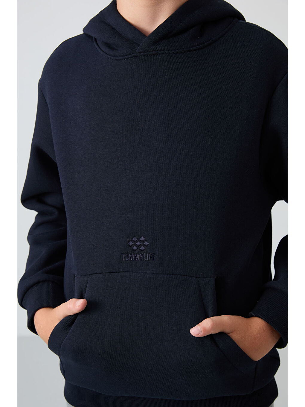 Lacivert Pamuklu Kalın İçi Tüylü Yumuşak Dokulu Standart Fit Baskılı Erkek Çocuk Sweatshirt - 11215-2