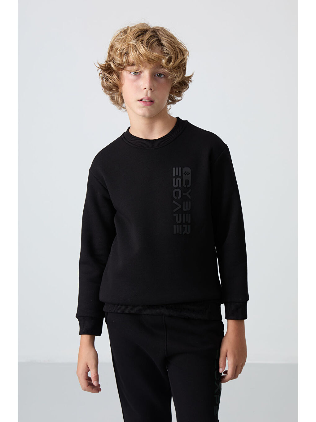 Siyah Pamuklu Kalın İçi Tüylü Yumuşak Dokulu Standart Fit Baskılı Erkek Çocuk Eşofman Takım - 11233-2