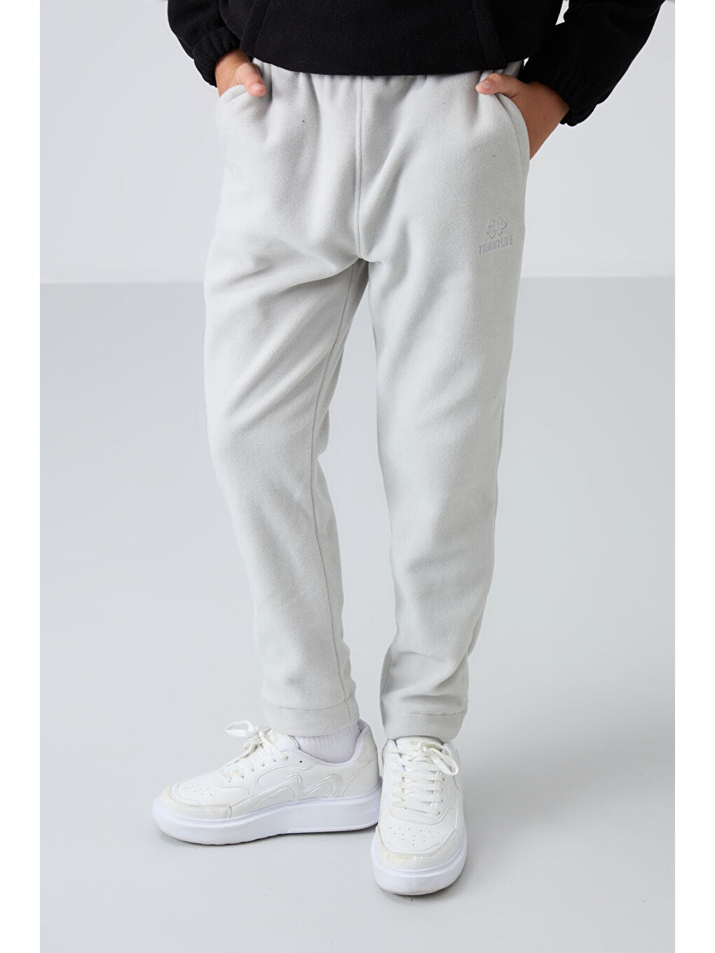 Bej Taş Kalın Yumuşak Dokulu Standart Fit Nakışlı Polar Erkek Çocuk Eşofman Alt - 11219-3