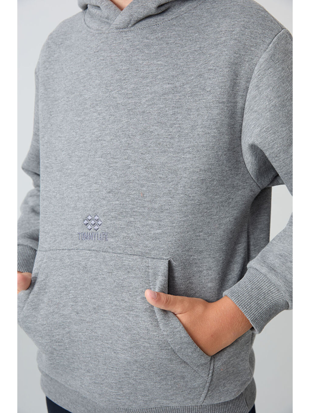 Gri Melanj Pamuklu Kalın İçi Tüylü Yumuşak Dokulu Standart Fit Baskılı Erkek Çocuk Sweatshirt - 112-2