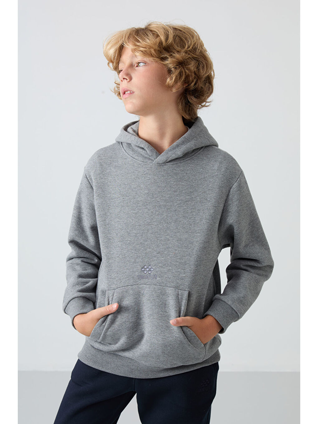 Gri Melanj Pamuklu Kalın İçi Tüylü Yumuşak Dokulu Standart Fit Baskılı Erkek Çocuk Sweatshirt - 112-3