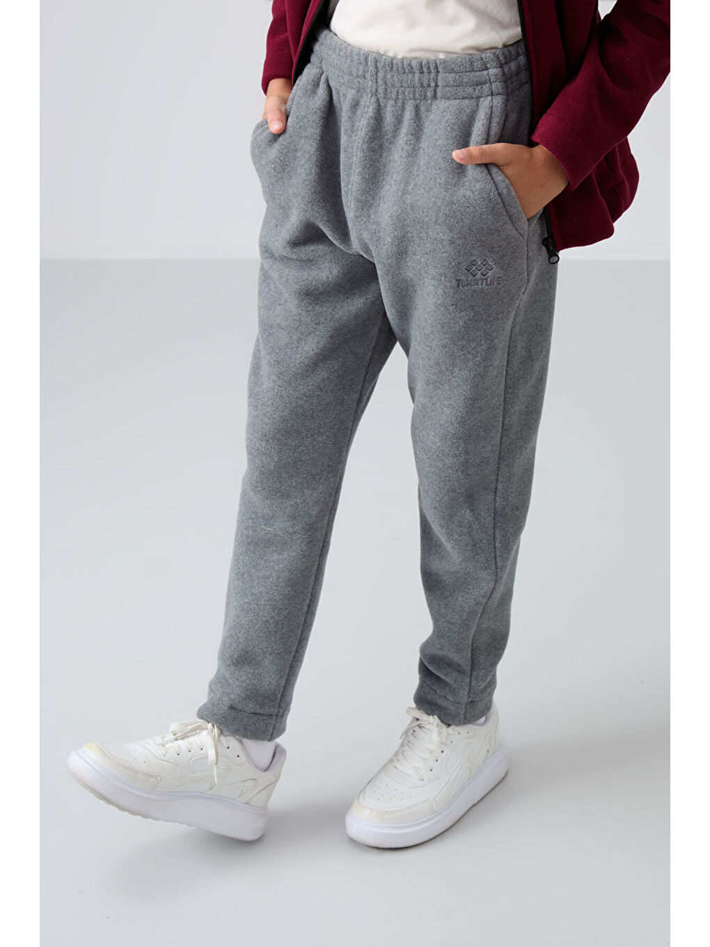 Gri Melanj Kalın Yumuşak Dokulu Standart Fit Nakışlı Polar Erkek Çocuk Eşofman Alt - 11219-3