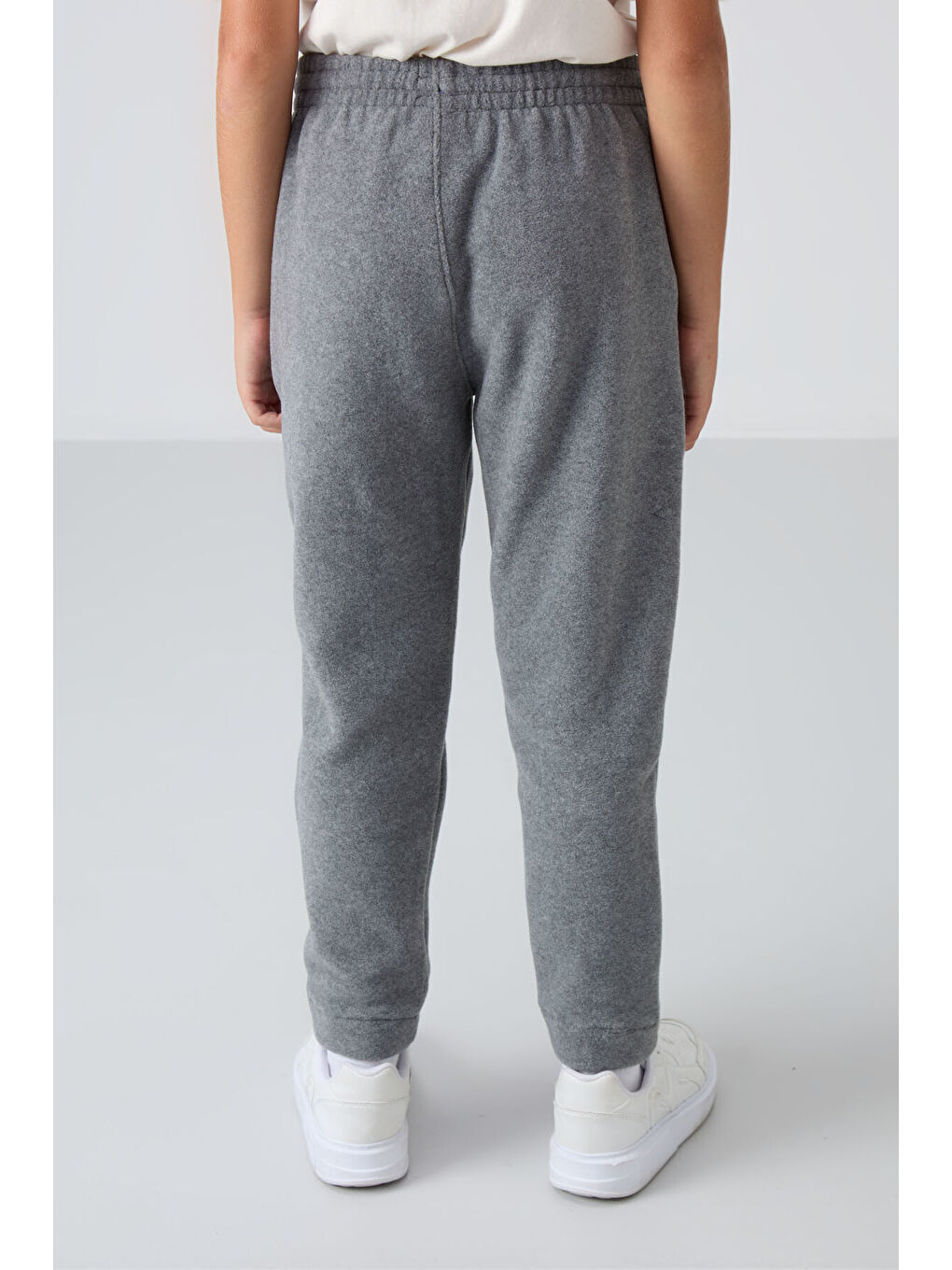 Gri Melanj Kalın Yumuşak Dokulu Standart Fit Nakışlı Polar Erkek Çocuk Eşofman Alt - 11219-4