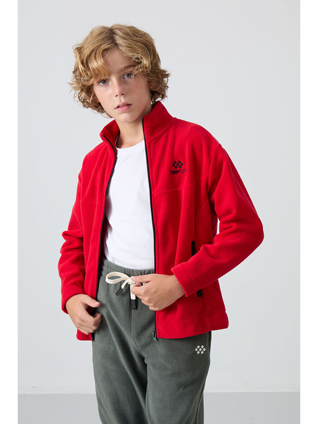 Kırmızı Kalın Yumuşak Dokulu Standart Fit Nakışlı Polar Erkek Çocuk Sweatshirt - 11223-4