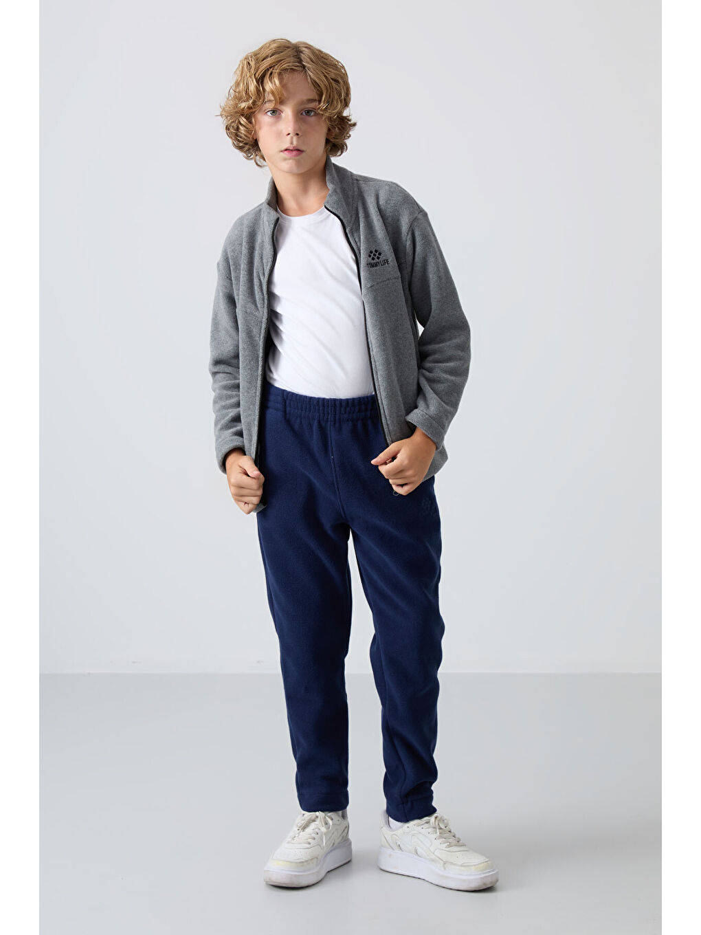 Lacivert Kalın Yumuşak Dokulu Standart Fit Nakışlı Polar Erkek Çocuk Eşofman Alt - 11219