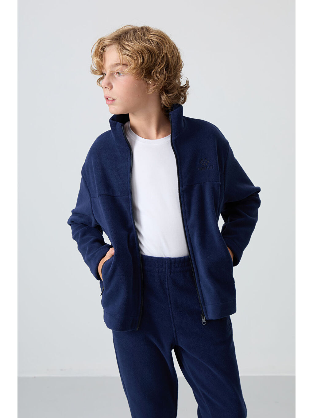 Lacivert Kalın Yumuşak Dokulu Standart Fit Nakışlı Polar Erkek Çocuk Sweatshirt - 11223-3