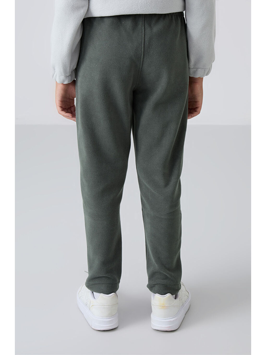 Haki Kalın Yumuşak Dokulu Standart Fit Nakışlı Polar Erkek Çocuk Eşofman Alt - 11219-4