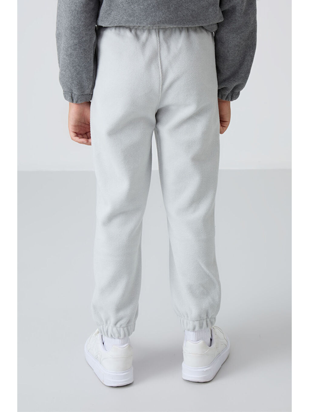 Bej Taş Kalın Yumuşak Dokulu Standart Fit Nakışlı Polar Erkek Çocuk Eşofman Alt - 11220-4