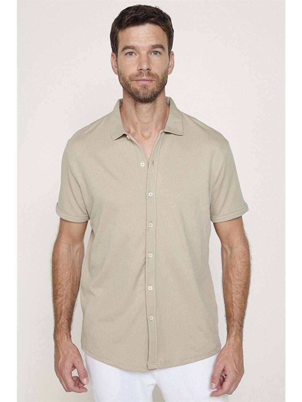 Bej Erkek Slim Fit Kısa Kollu Desenli  Örme Taş Gömlek-1