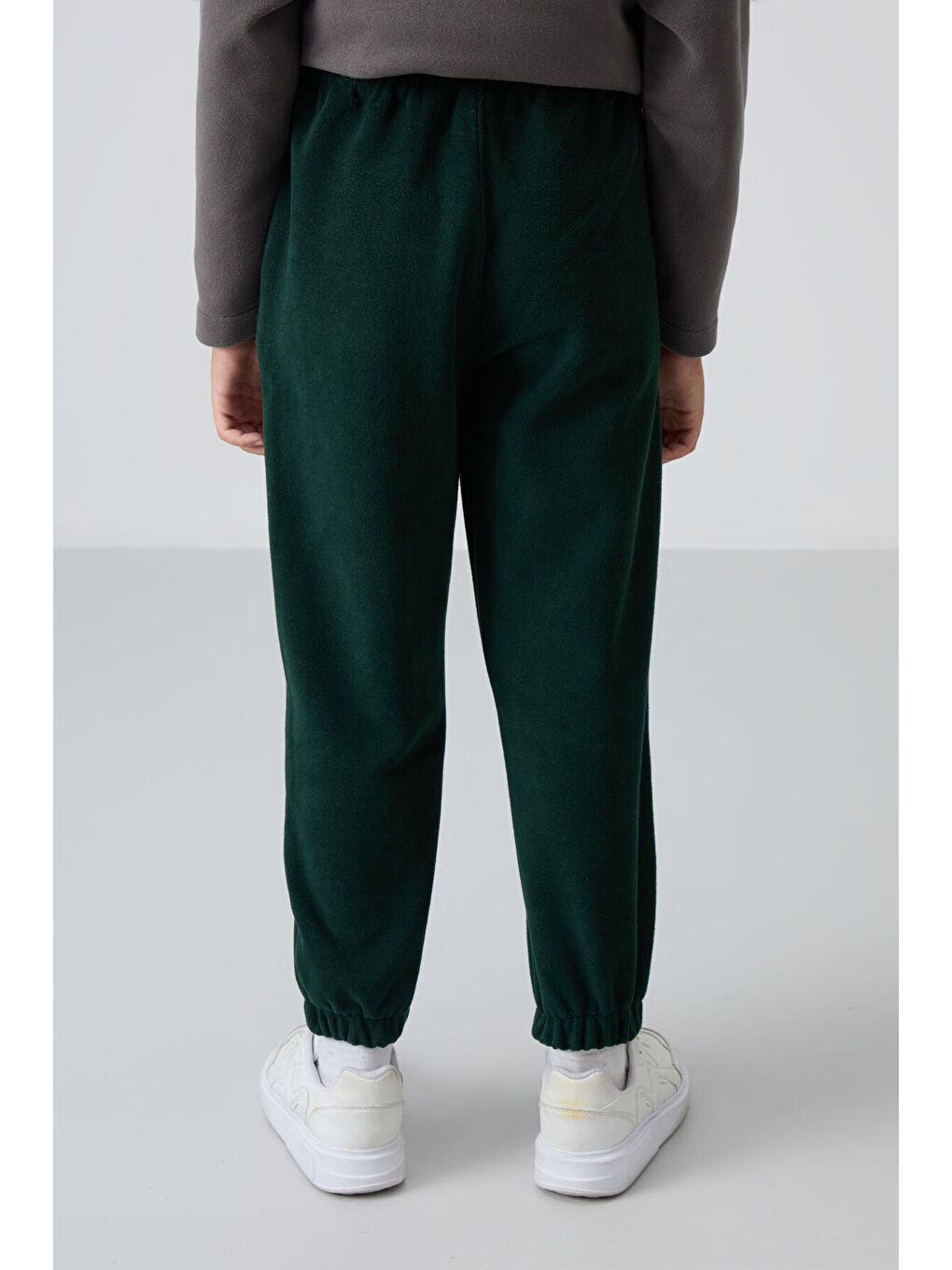 Çam Yeşil Kalın Yumuşak Dokulu Standart Fit Nakışlı Polar Erkek Çocuk Eşofman Alt - 11220-4