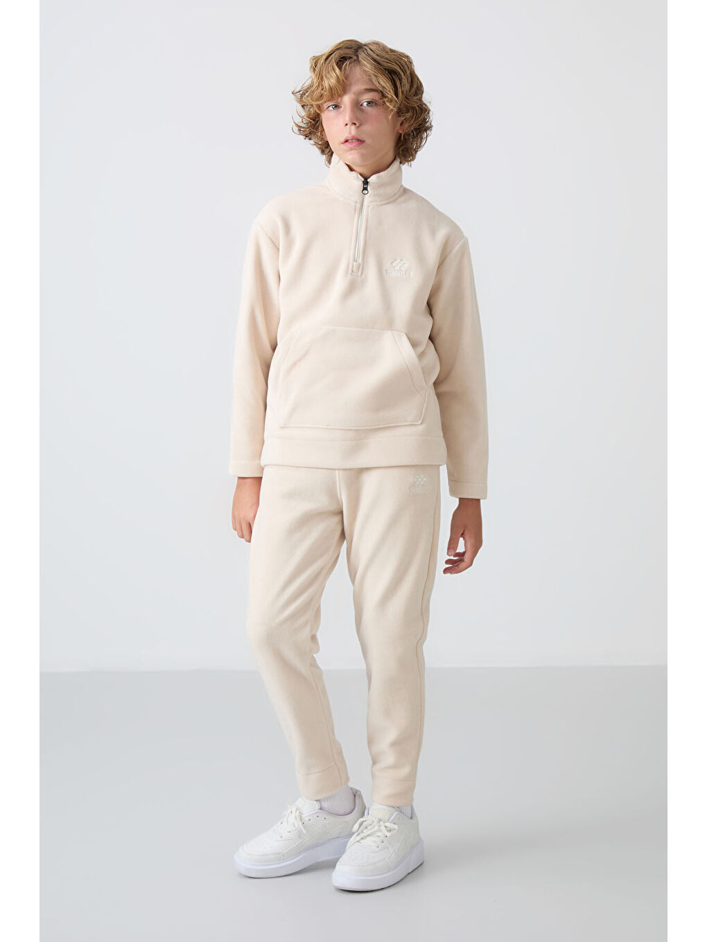 Bej Kalın Yumuşak Dokulu Standart Fit Nakışlı Polar Erkek Çocuk Eşofman Takım - 11218-2