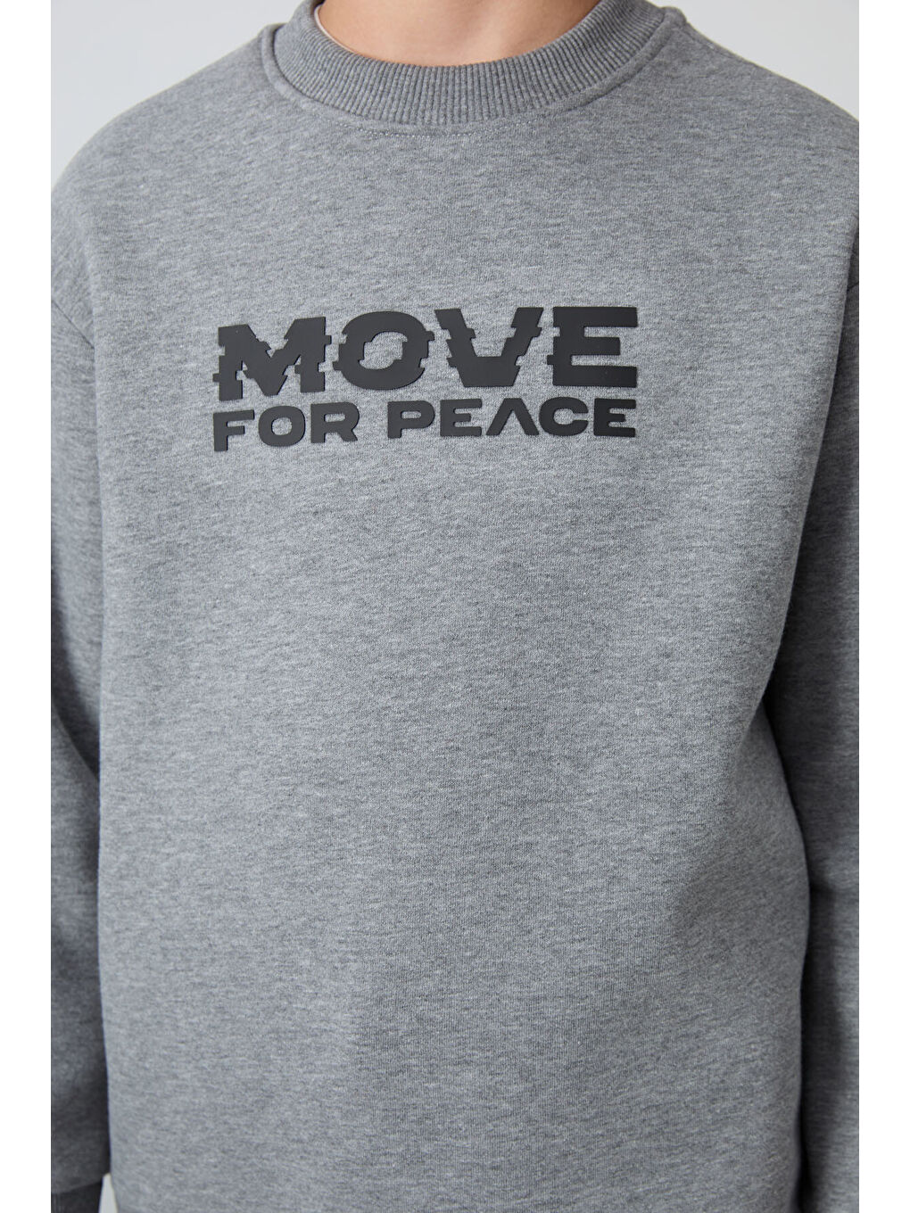 Gri Melanj Pamuklu Kalın İçi Tüylü Yumuşak Dokulu Standart Fit Baskılı Erkek Çocuk Sweatshirt - 112-2