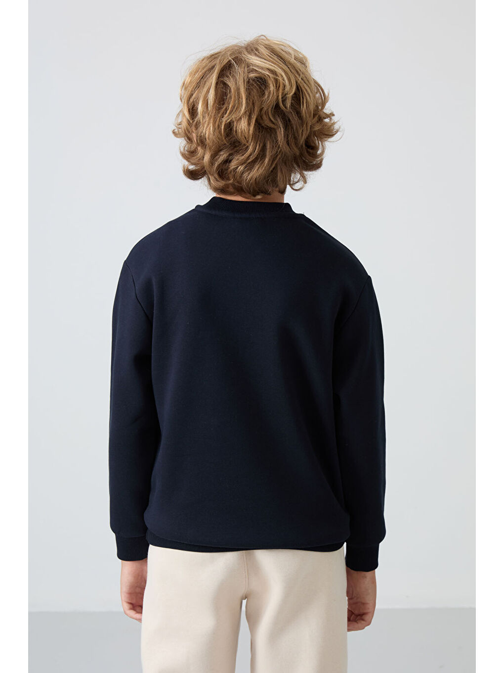 Lacivert Pamuklu Kalın İçi Tüylü Yumuşak Dokulu Standart Fit Baskılı Erkek Çocuk Sweatshirt - 11216-4
