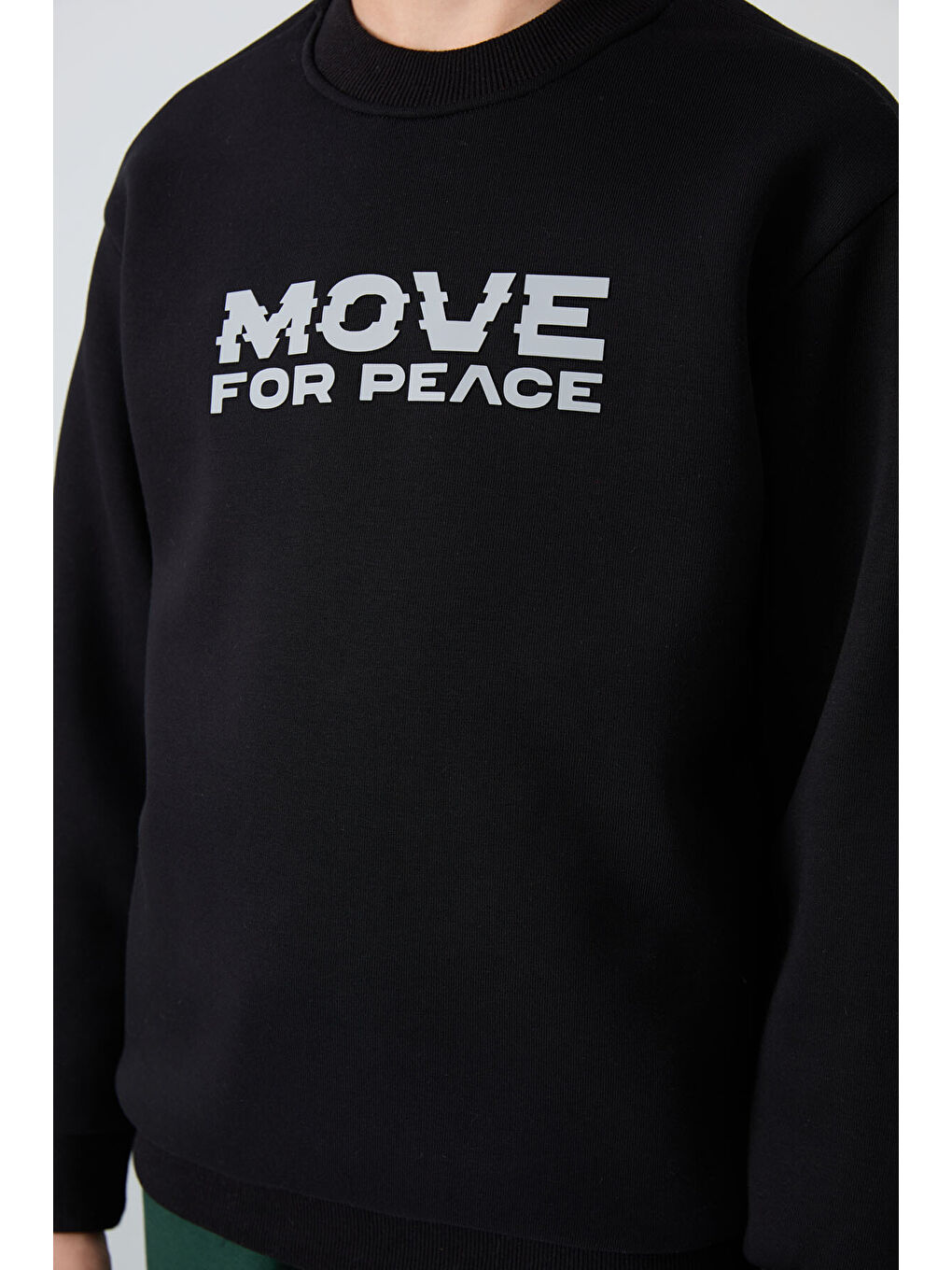 Siyah Pamuklu Kalın İçi Tüylü Yumuşak Dokulu Standart Fit Baskılı Erkek Çocuk Sweatshirt - 11216-2