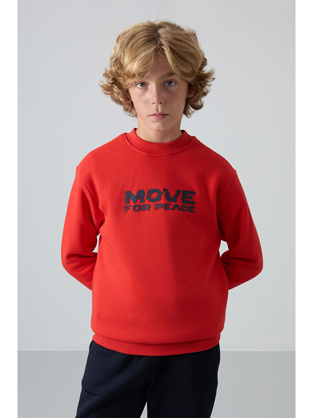 Kırmızı Fiesta Pamuklu Kalın İçi Tüylü Yumuşak Dokulu Standart Fit Baskılı Erkek Çocuk Sweatshirt - 11216-3
