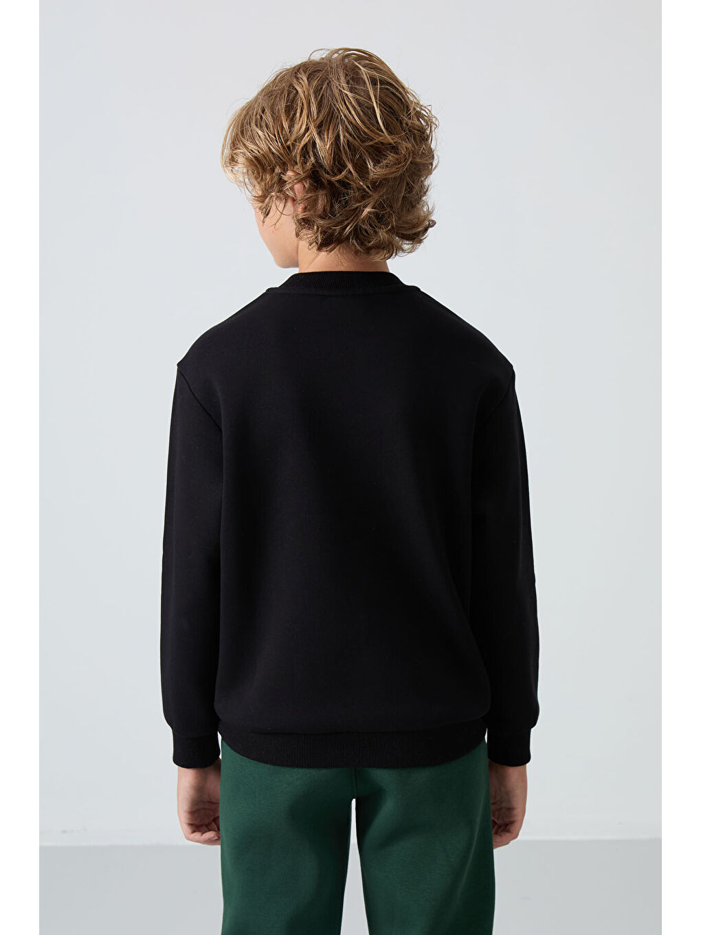 Siyah Pamuklu Kalın İçi Tüylü Yumuşak Dokulu Standart Fit Baskılı Erkek Çocuk Sweatshirt - 11216-4