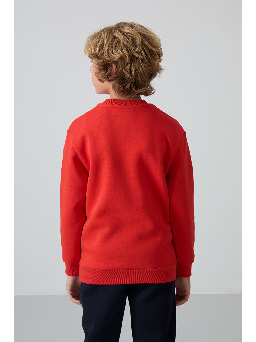Kırmızı Fiesta Pamuklu Kalın İçi Tüylü Yumuşak Dokulu Standart Fit Baskılı Erkek Çocuk Sweatshirt - 11216-4