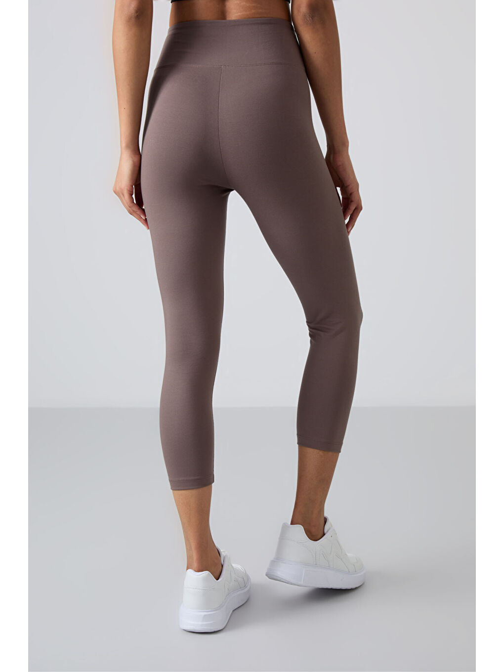 Kahverengi Yüksek Bel Slim Fit Dar Paça Kadın Kapri Tayt - 93097-4